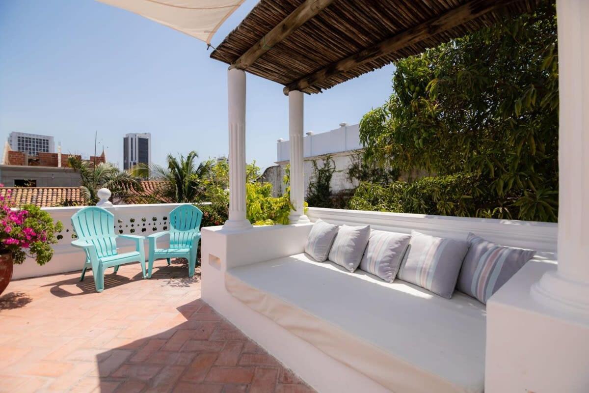 Holiday home Vibrant House 5br With Pool In *