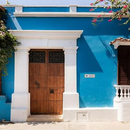 Vibrant House 5br With Pool In Cartagena