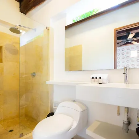 Vibrant House 5br With Pool In Сasa de vacaciones