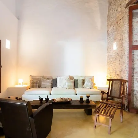 Vibrant House 5br With Pool In * Cartagena