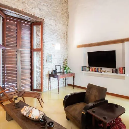 Vibrant House 5br With Pool In Holiday home *