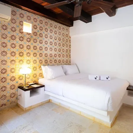 Сasa de vacaciones Vibrant House 5br With Pool In Cartagena